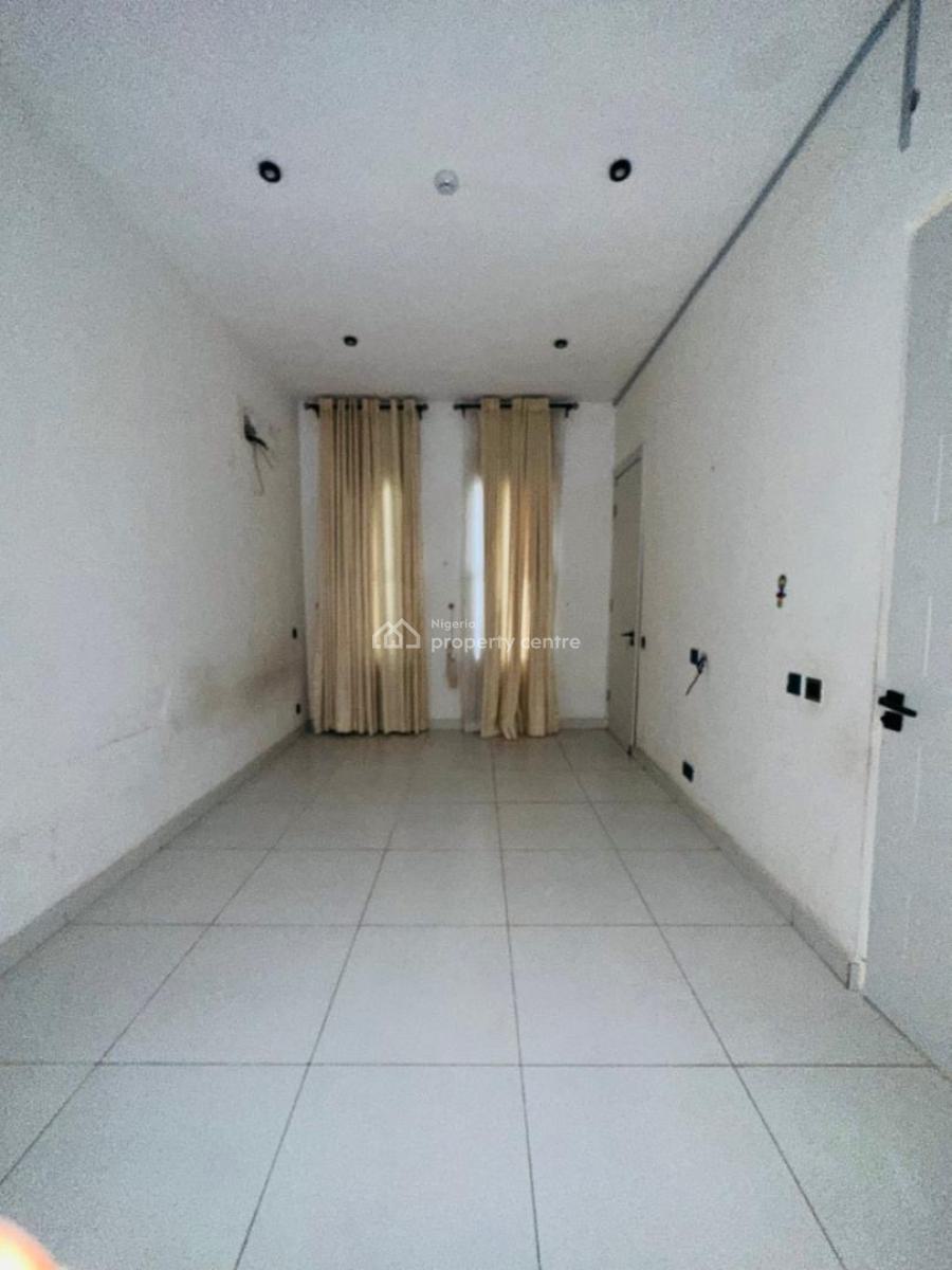 Spaciously Built 4 Bedroom Terrace Duplex with Bq, Lekki Phase 1, Lekki, Lagos, Terraced Duplex for Rent