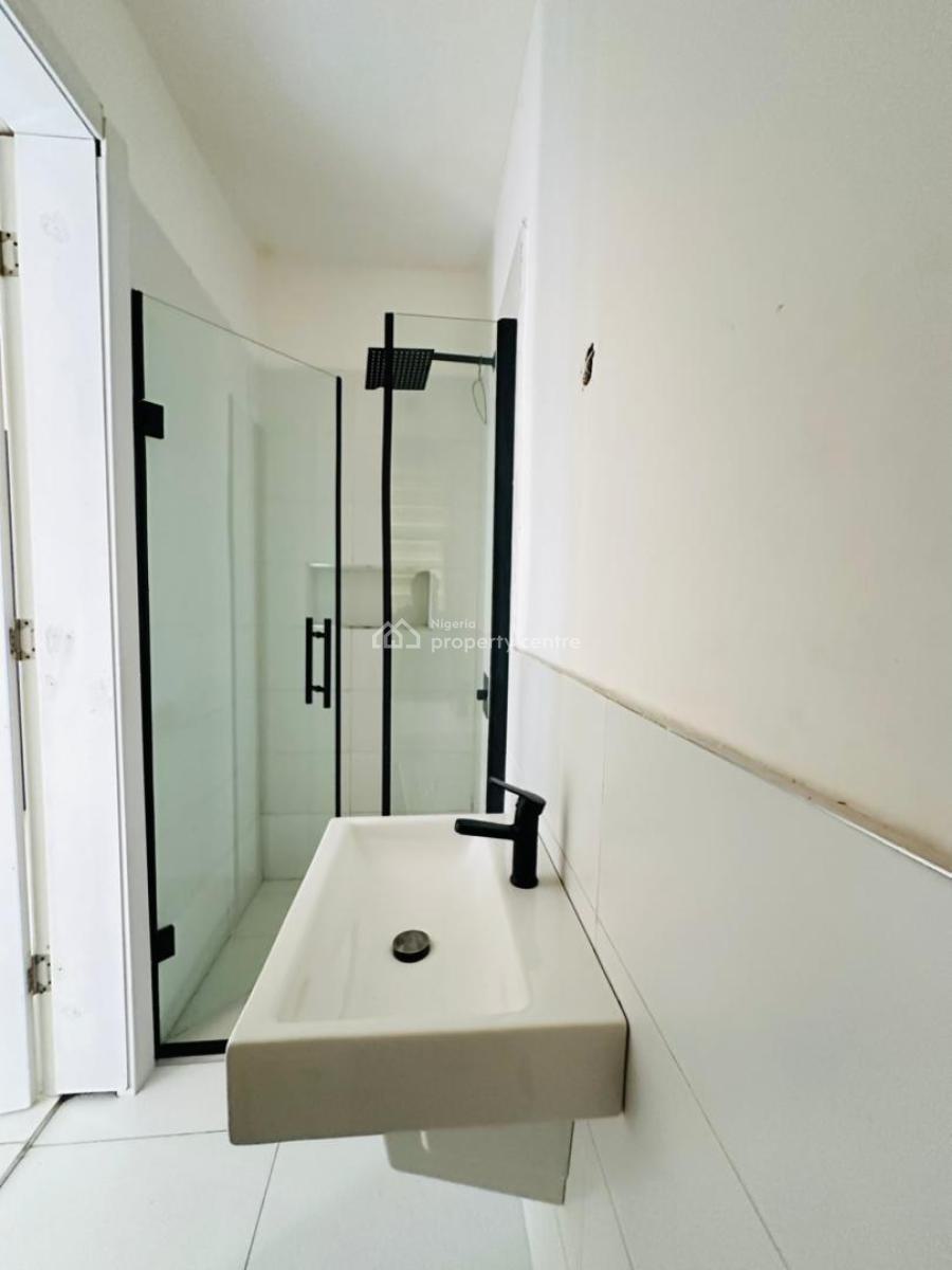 Spaciously Built 4 Bedroom Terrace Duplex with Bq, Lekki Phase 1, Lekki, Lagos, Terraced Duplex for Rent