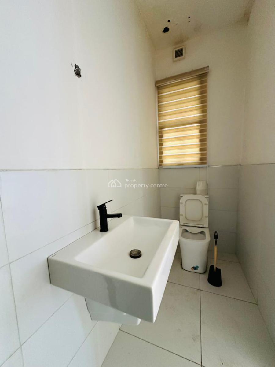 Spaciously Built 4 Bedroom Terrace Duplex with Bq, Lekki Phase 1, Lekki, Lagos, Terraced Duplex for Rent