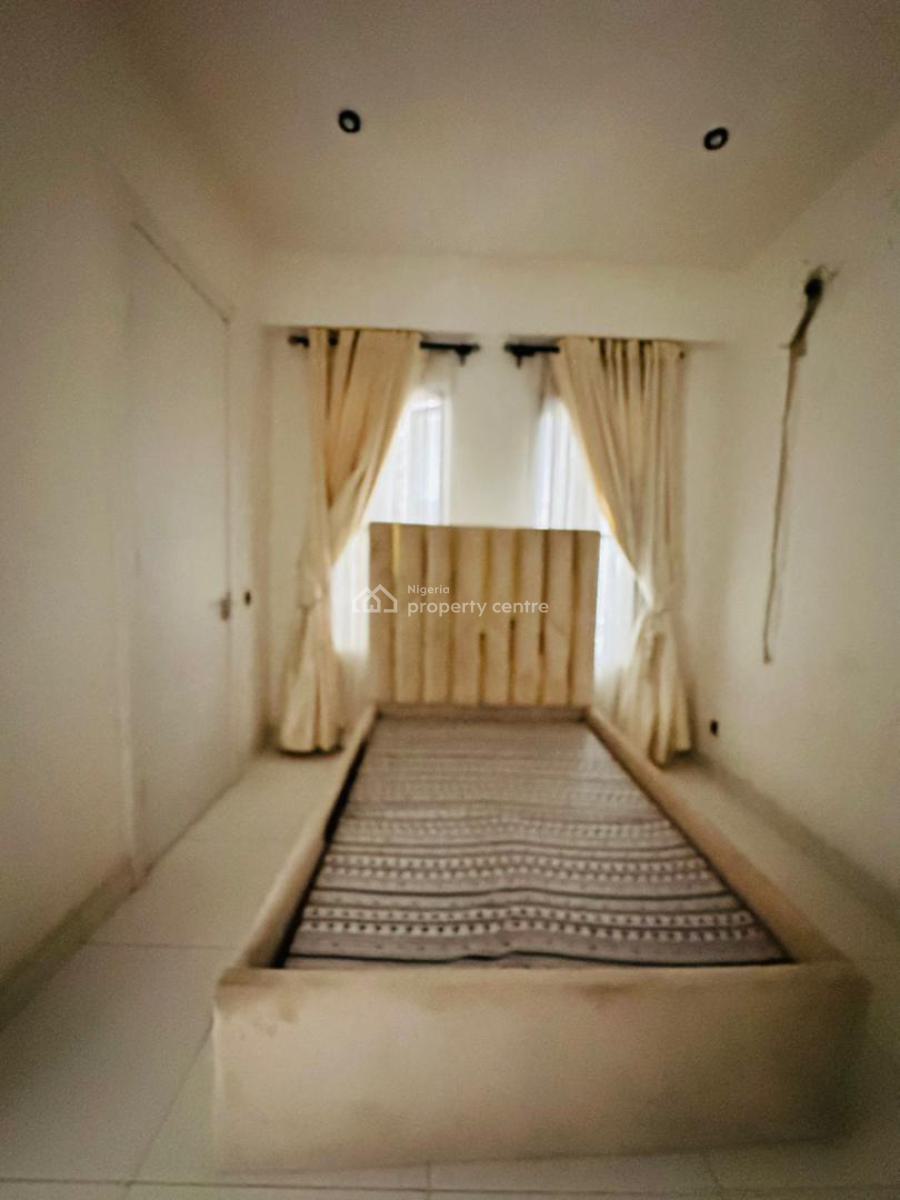 Spaciously Built 4 Bedroom Terrace Duplex with Bq, Lekki Phase 1, Lekki, Lagos, Terraced Duplex for Rent