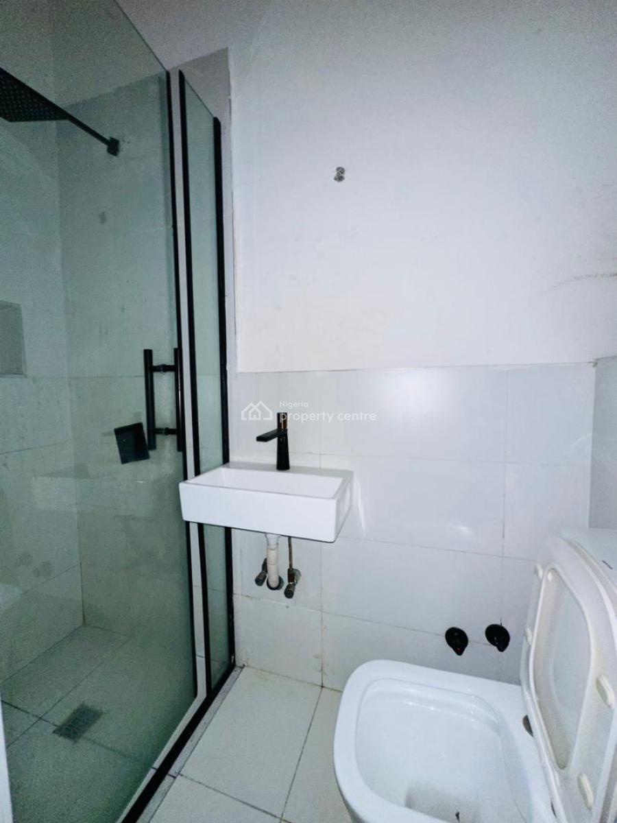 Spaciously Built 4 Bedroom Terrace Duplex with Bq, Lekki Phase 1, Lekki, Lagos, Terraced Duplex for Rent