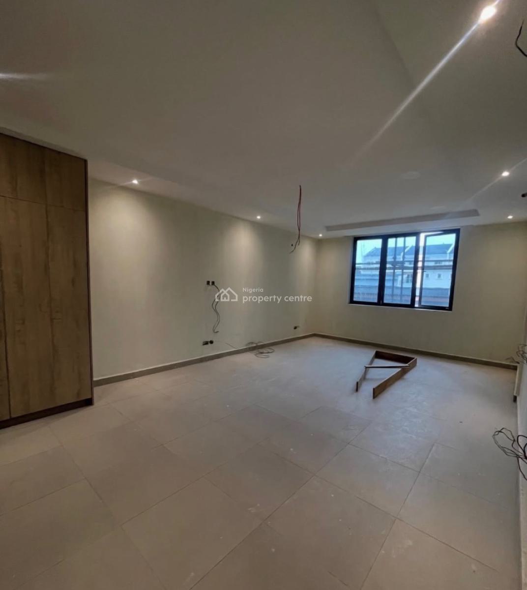 Fully Serviced Three Bedroom Apartment with Bq, Pool and Elevator, Lekki Phase 1, Lekki, Lagos, Flat / Apartment for Rent