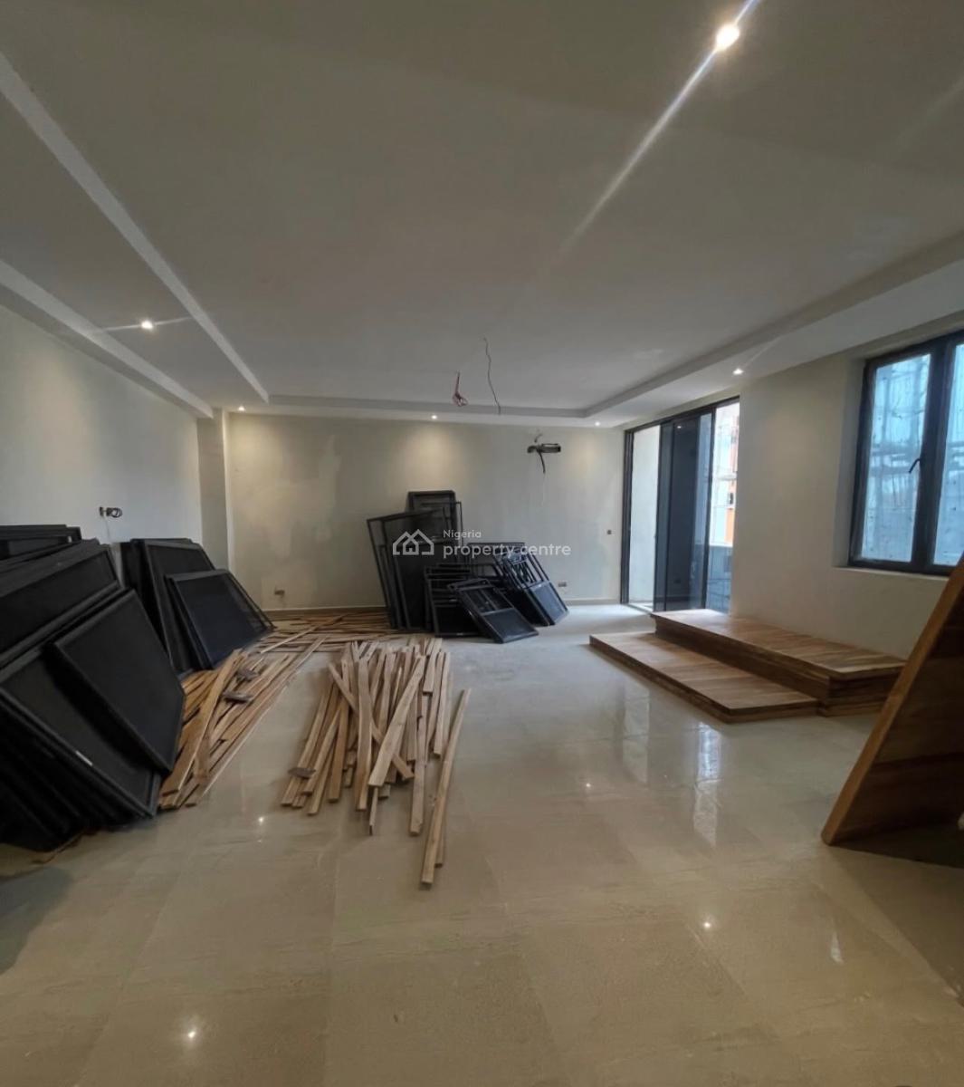 Fully Serviced Three Bedroom Apartment with Bq, Pool and Elevator, Lekki Phase 1, Lekki, Lagos, Flat / Apartment for Rent