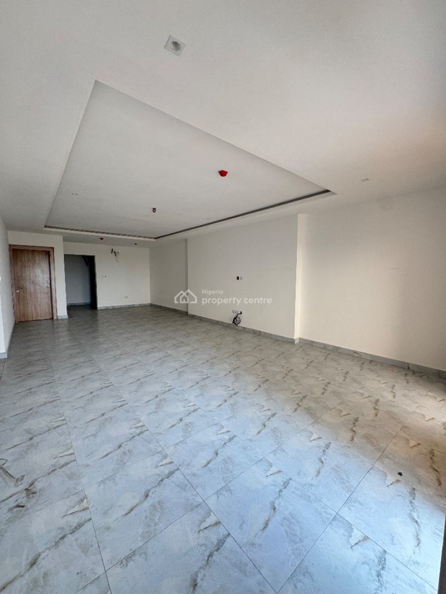 Stunning Three (3) Bedroom Apartment with Pool, Gym Elevator and Bq, Lekki Phase 1, Lekki, Lagos, Flat / Apartment for Sale