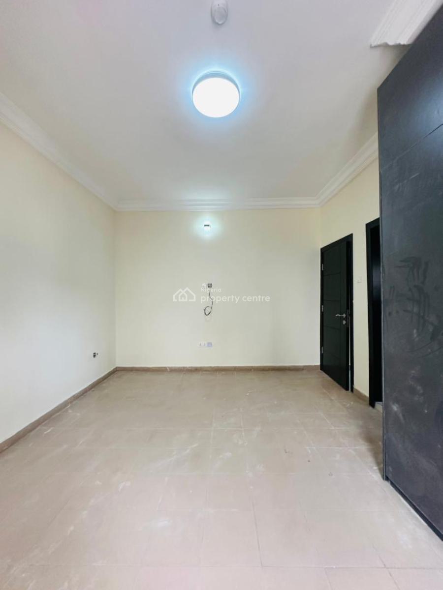 Elegantly 3 Bedroom Apartment with Bq Swimming Pool ,gym&elevator, Lekki Phase 1, Lekki, Lagos, Flat / Apartment for Rent