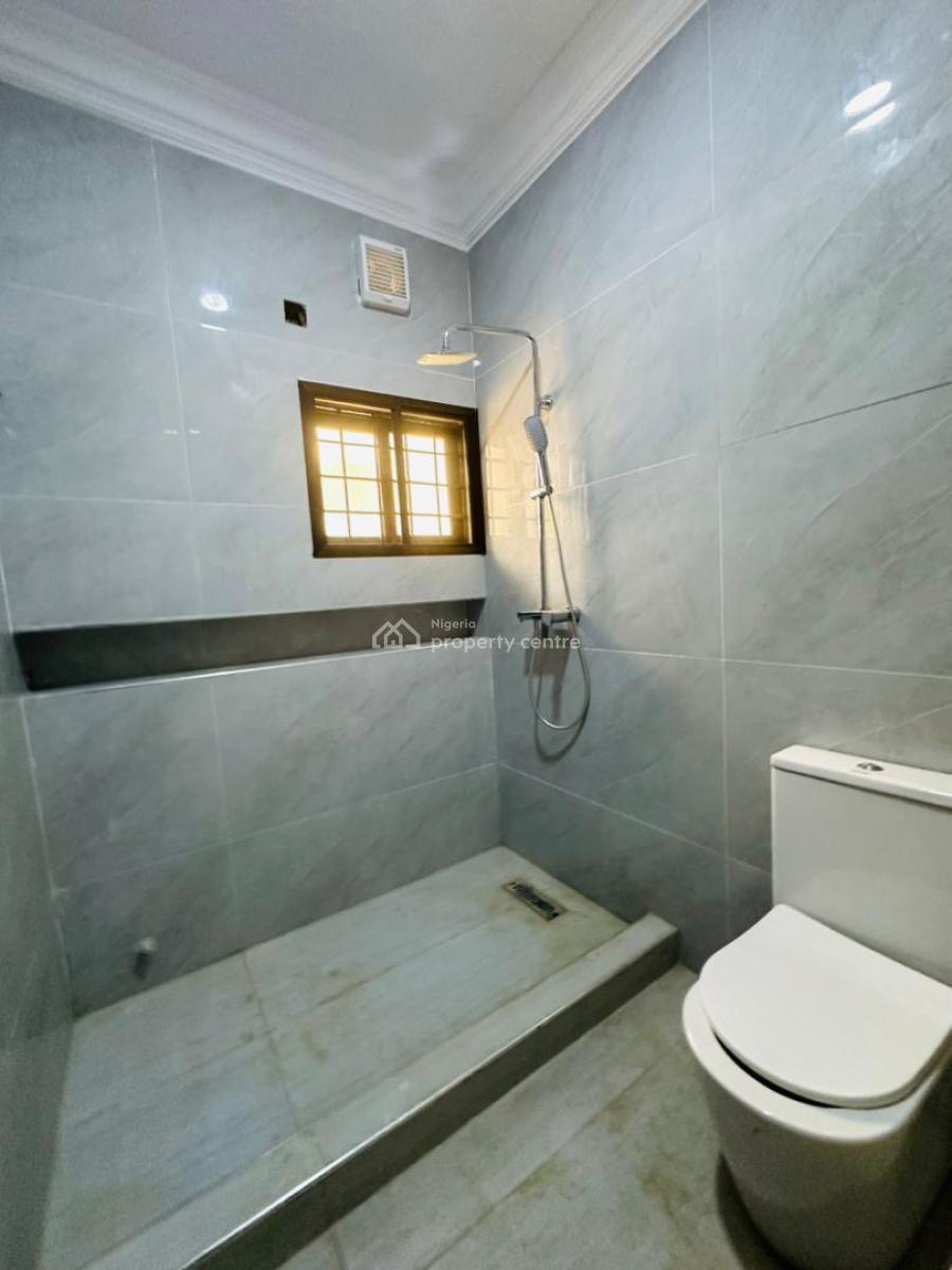 Elegantly 3 Bedroom Apartment with Bq Swimming Pool ,gym&elevator, Lekki Phase 1, Lekki, Lagos, Flat / Apartment for Rent