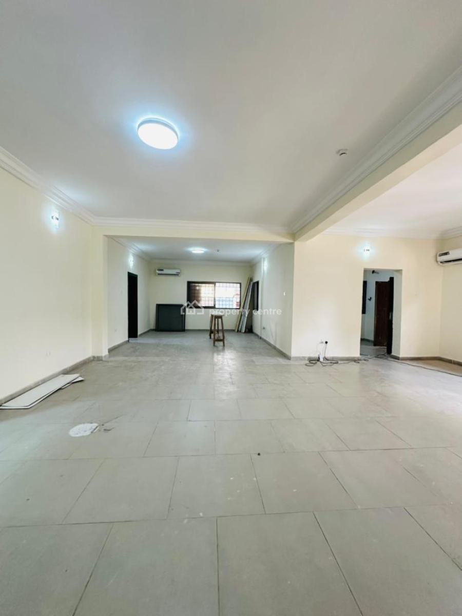 Elegantly 3 Bedroom Apartment with Bq Swimming Pool ,gym&elevator, Lekki Phase 1, Lekki, Lagos, Flat / Apartment for Rent