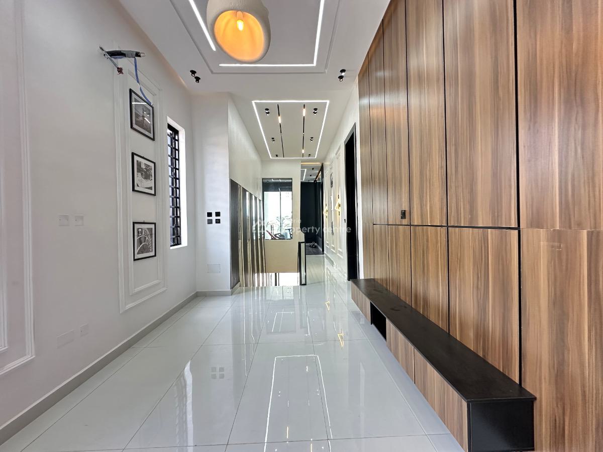 Stunning & Classic 5 Bedroom Detached Duplex with Pool, Gym & Bq, Ikota, Lekki, Lagos, Detached Duplex for Sale
