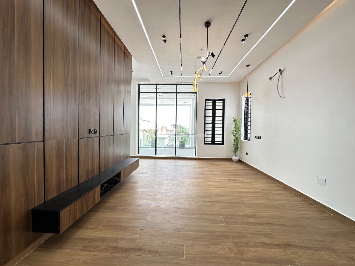 Stunning & Classic 5 Bedroom Detached Duplex with Pool, Gym & Bq, Ikota, Lekki, Lagos, Detached Duplex for Sale