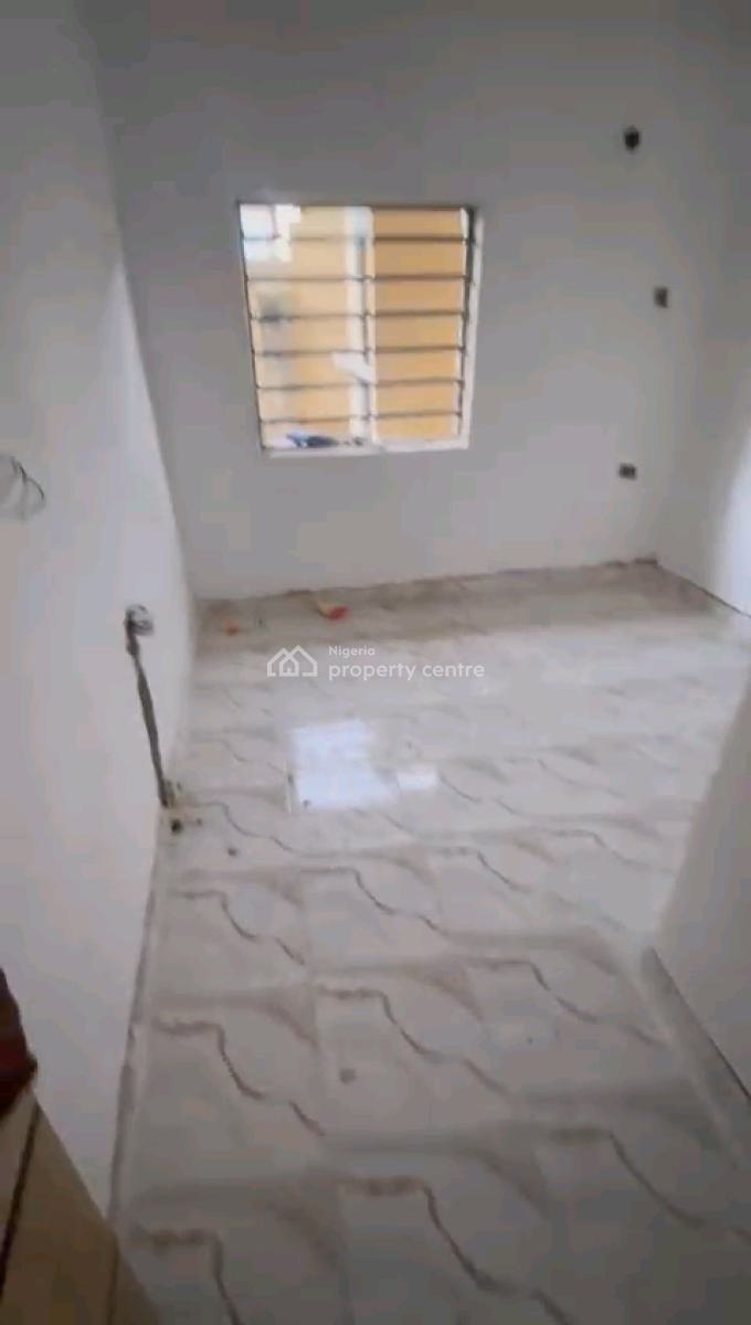 a Newly Built and Massive 2 Bedroom Apartment, Apata Street, Shomolu, Lagos, Flat / Apartment for Rent