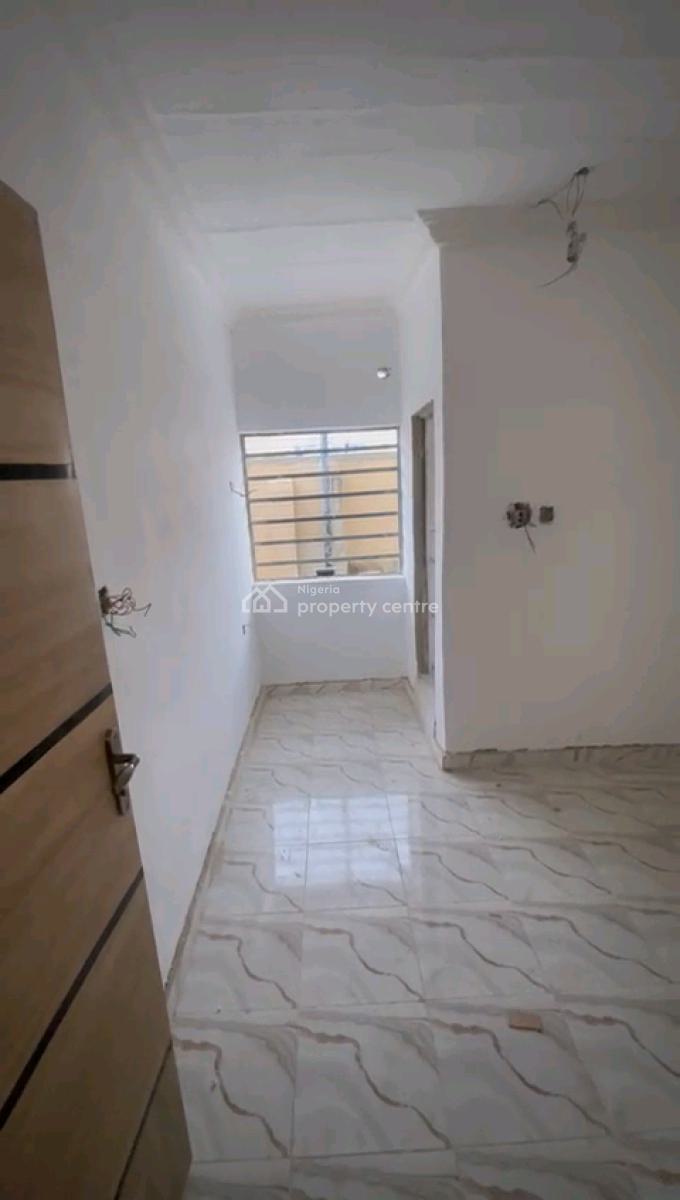 a Newly Built and Massive 2 Bedroom Apartment, Apata Street, Shomolu, Lagos, Flat / Apartment for Rent