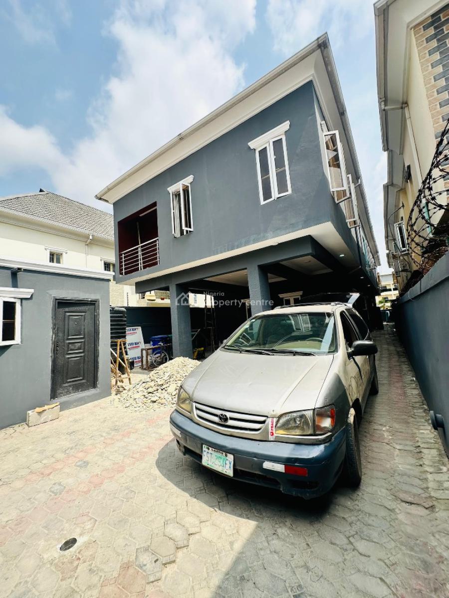 Nicely Built 2 Bedroom Apartment, Lekki Phase 1, Lekki, Lagos, Flat / Apartment for Rent