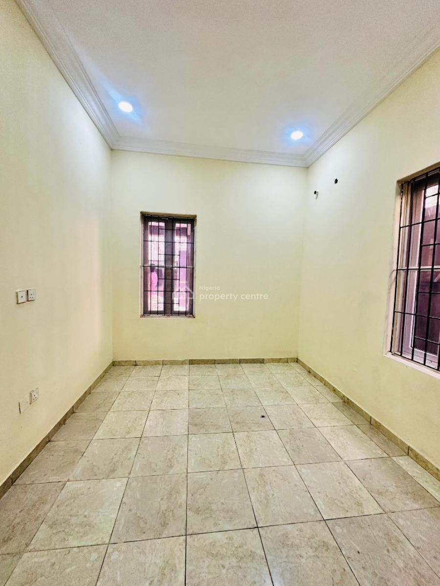 Nicely Built 2 Bedroom Apartment, Lekki Phase 1, Lekki, Lagos, Flat / Apartment for Rent