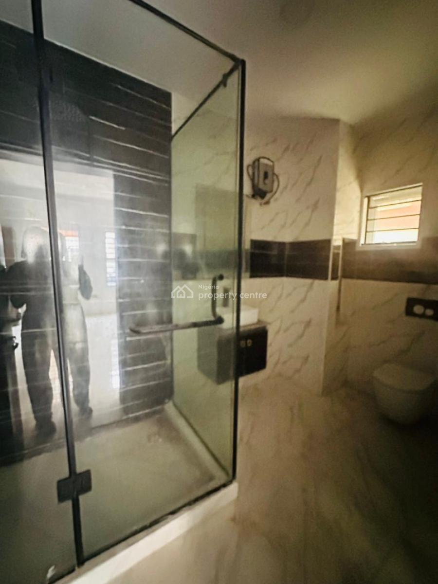 Newly Built 2bedroom  with Bq,swimming Pool ,gym &elevator, Lekki Phase One ,lekki ,lagos ,nigeria, Lekki Phase 1, Lekki, Lagos, Flat / Apartment for Rent