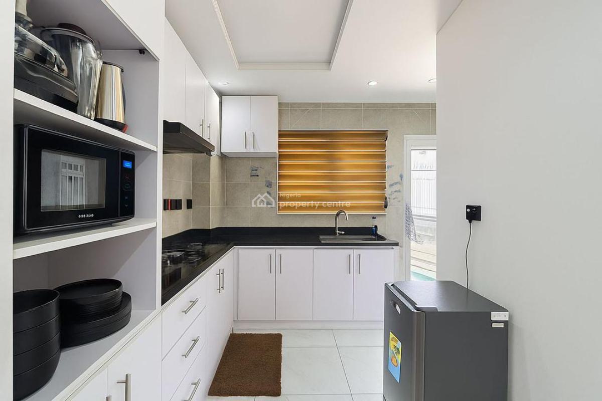 Luxurious 1 Bedroom Apartment, Lekki Phase 1, Lekki, Lagos, Flat / Apartment Short Let