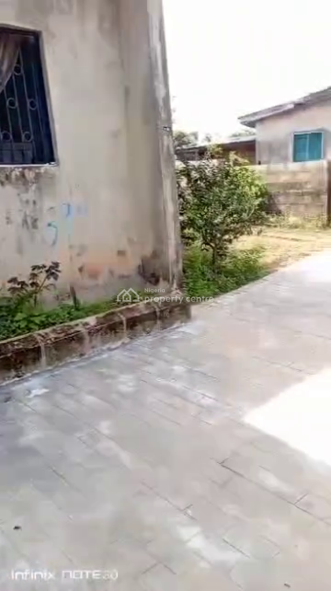 3 Bedroom Bungalow + 2 Shops, Abule Egba, Agege, Lagos, Detached Bungalow for Sale