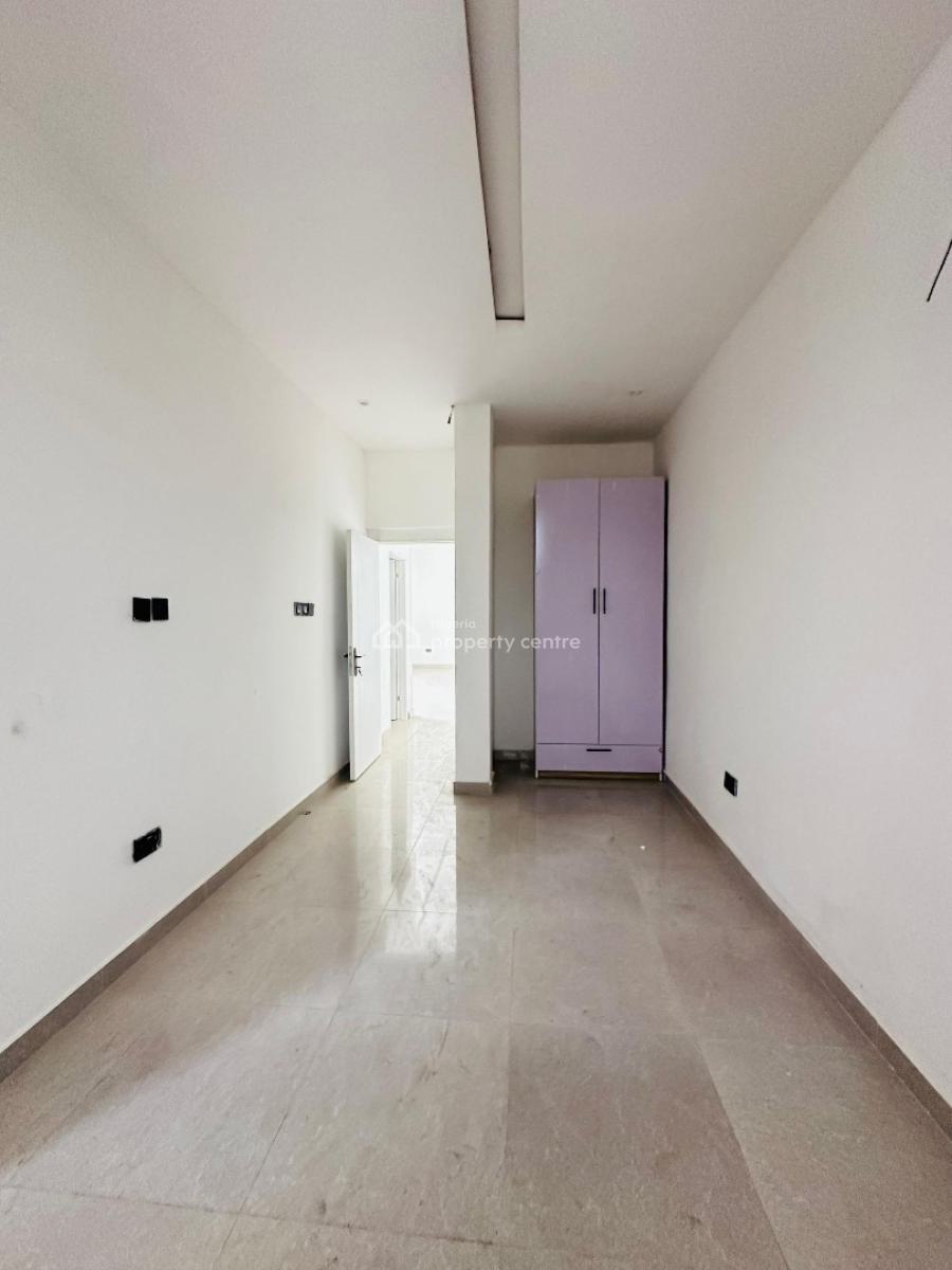 Beautifully 2 Bedroom Apartment with Swimming Pool ,gym & Playground, Ologolo, Lekki, Lagos, Flat / Apartment for Rent