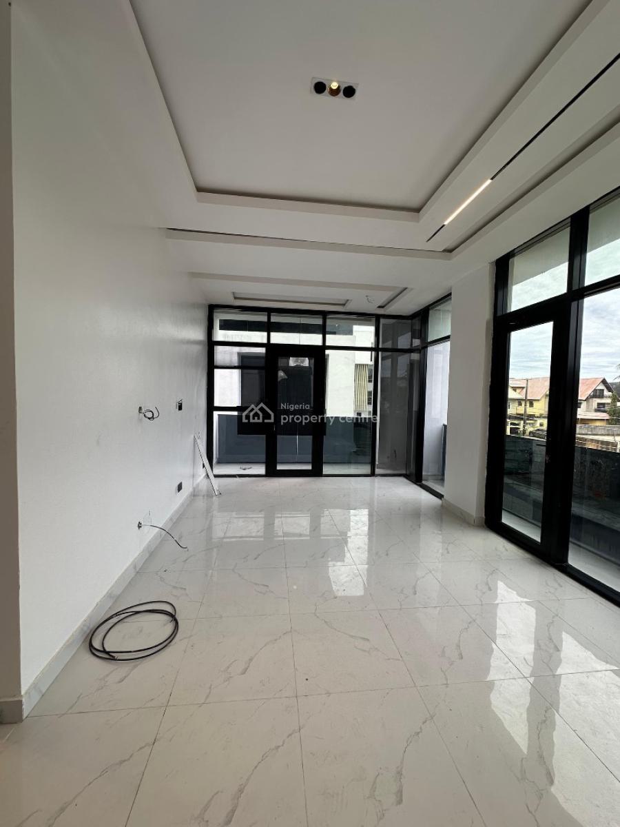 Elegantly Built 4 Bedroom Terrace Duplex with Bq,swimming Pool & Gym, Lekki Phase 1, Lekki, Lagos, Terraced Duplex for Rent