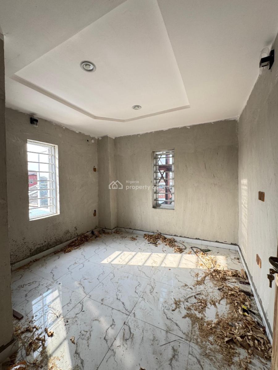 Newly Built 2 Bedroom Apartment, Surulere, Lagos, Block of Flats for Sale