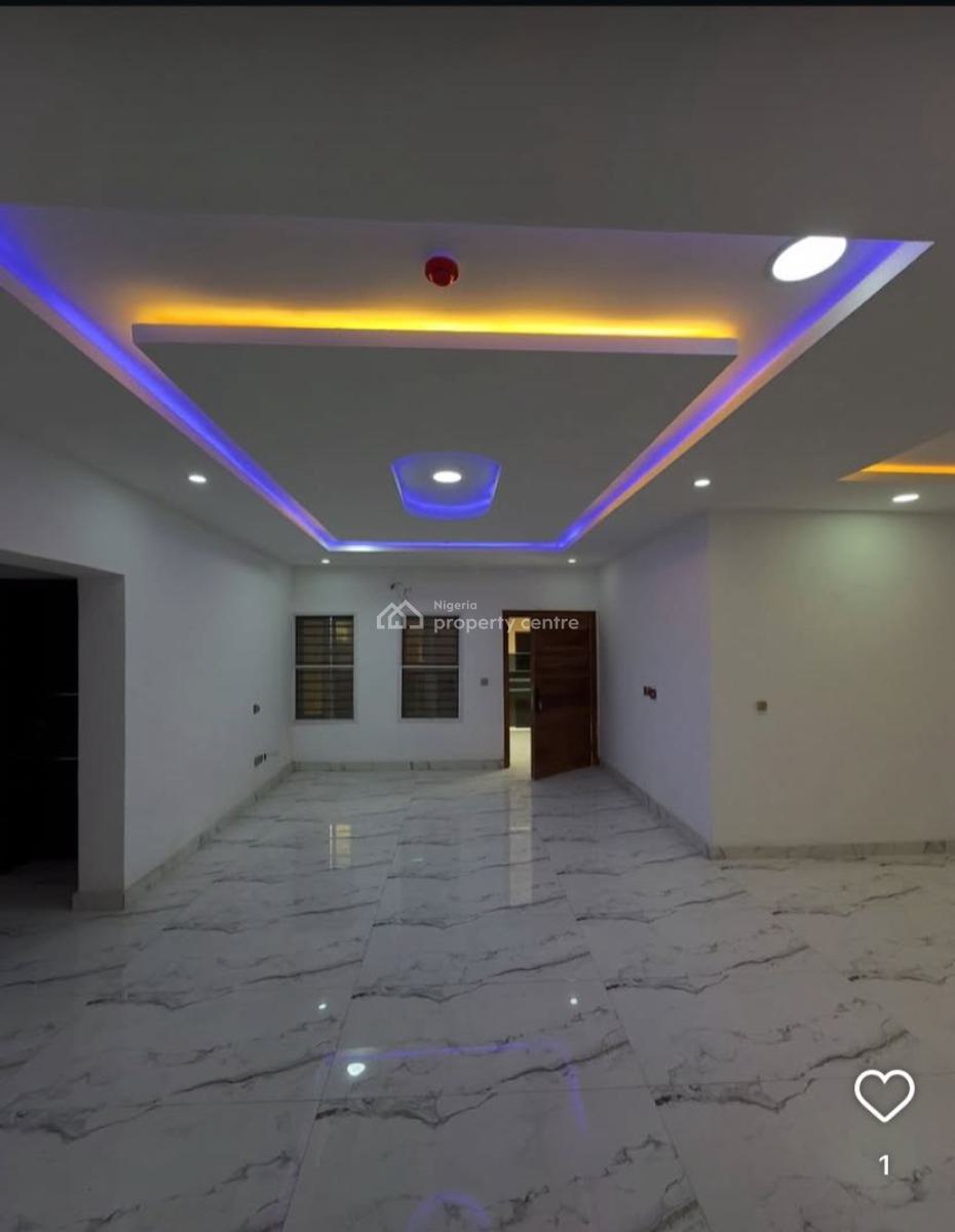 2 Bedroom Fully Serviced Apartment with Pool, Gym & 24/7 Light., Lekki Phase 1, Lekki, Lagos, Flat / Apartment for Rent