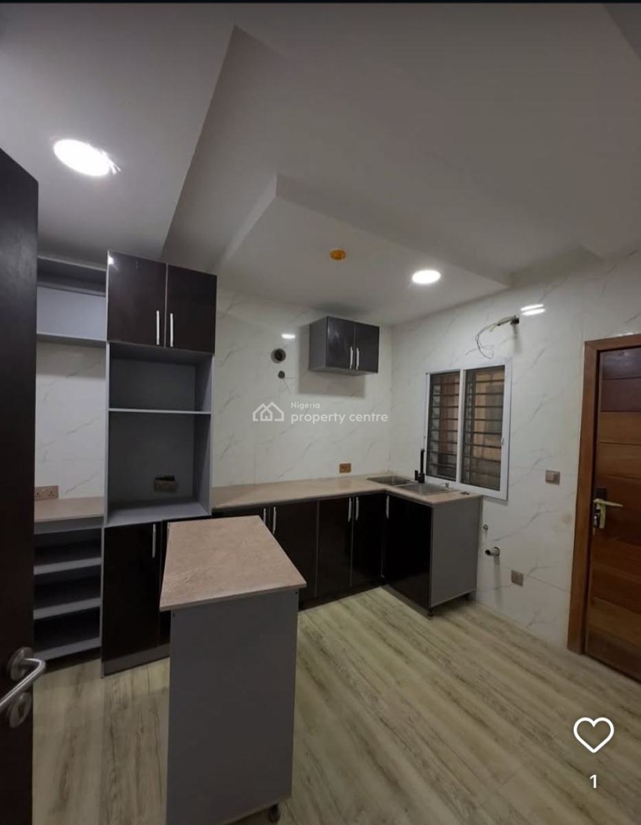 2 Bedroom Fully Serviced Apartment with Pool, Gym & 24/7 Light., Lekki Phase 1, Lekki, Lagos, Flat / Apartment for Rent