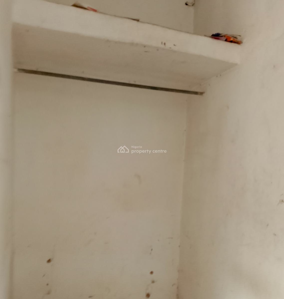 a Room Self Contain, Okigwe Road, Orji, Owerri Municipal, Imo, Self Contain (single Rooms) for Rent