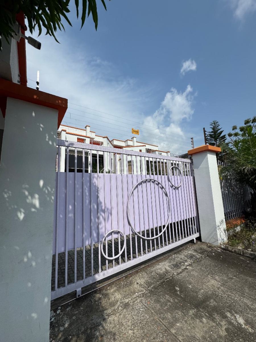 Fully Serviced 4 Bedroom Penthouse, Lekki Phase 1, Lekki, Lagos, Flat / Apartment for Rent