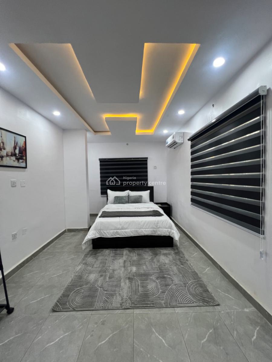 2 Bedrooms Ensuite with Open Plan Kitchen and Guest Toilet, Ekololu Street, Surulere, Lagos, Flat / Apartment Short Let