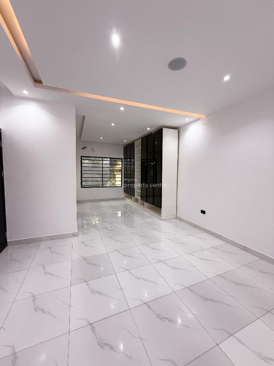 Stunning 3 Bedroom Apartment, Lekki Phase 1, Lekki, Lagos, Block of Flats for Sale