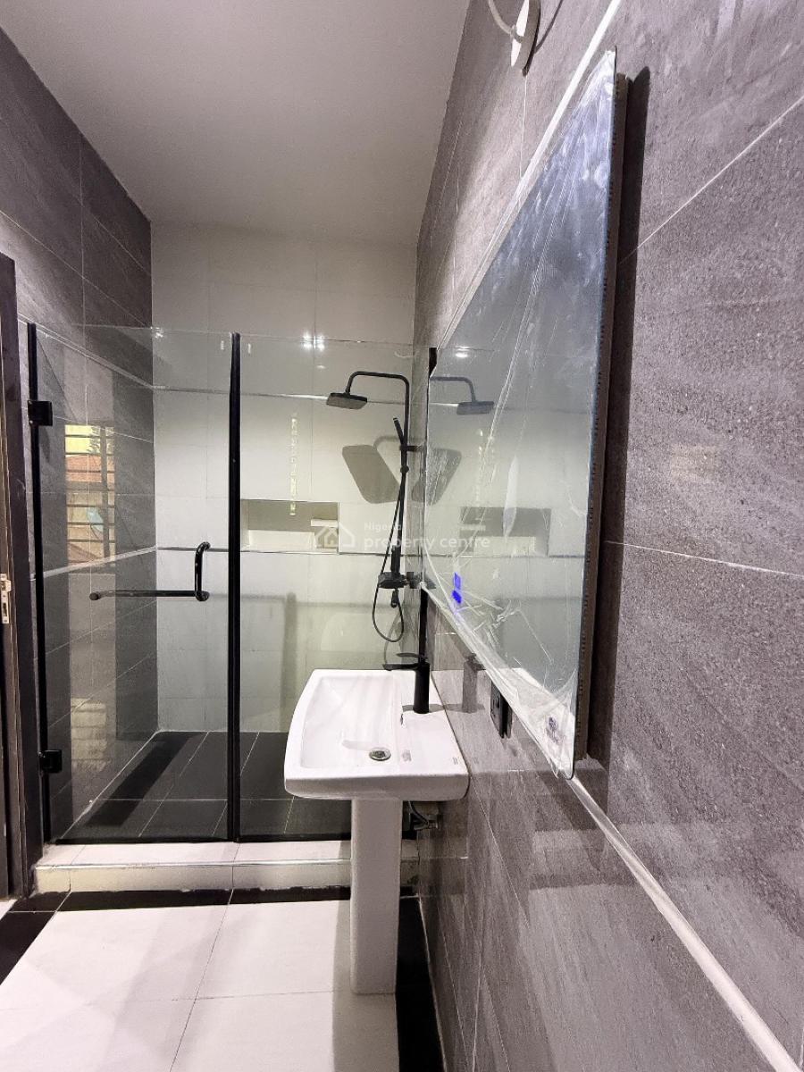 Stunning 3 Bedroom Apartment, Lekki Phase 1, Lekki, Lagos, Block of Flats for Sale