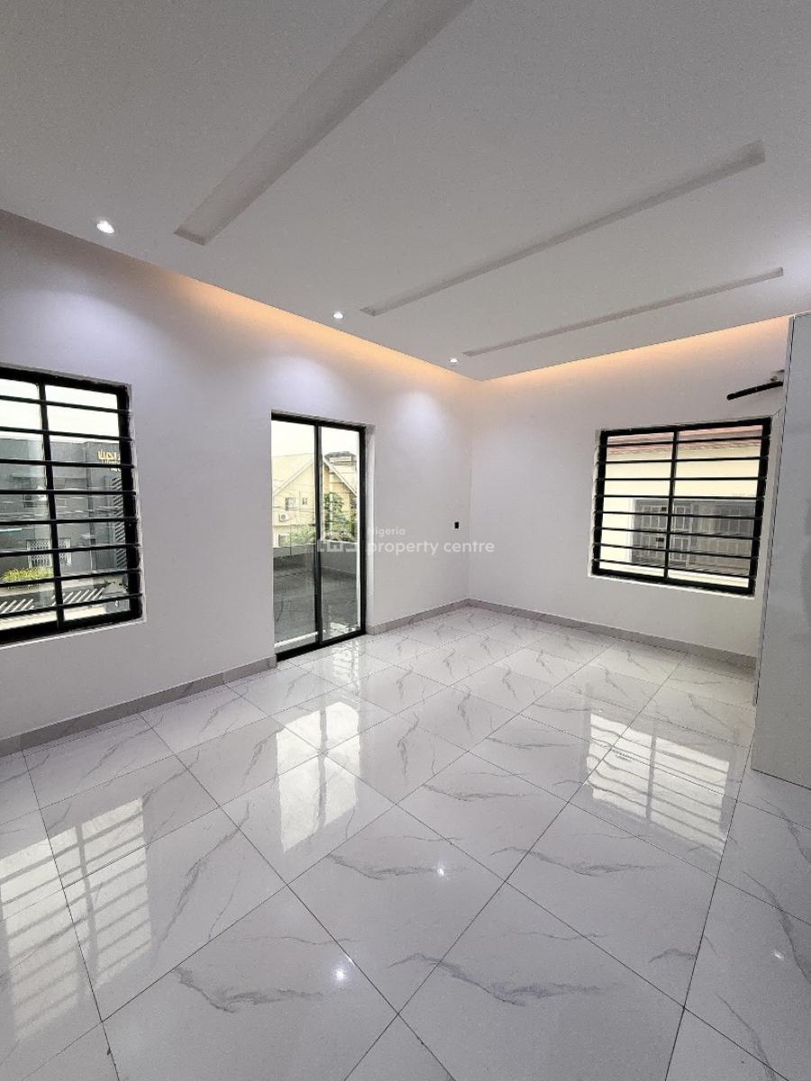 Stunning 3 Bedroom Apartment, Lekki Phase 1, Lekki, Lagos, Block of Flats for Sale