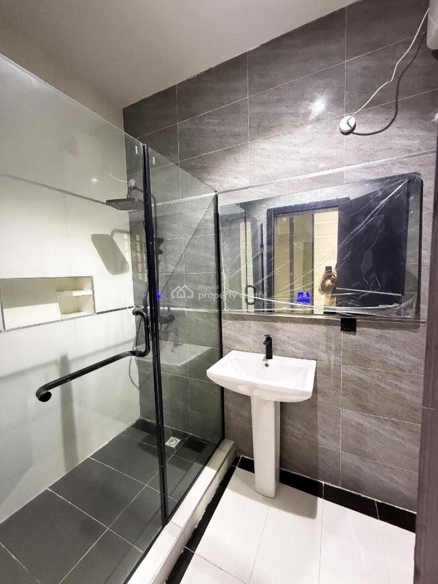 Stunning 3 Bedroom Apartment, Lekki Phase 1, Lekki, Lagos, Block of Flats for Sale