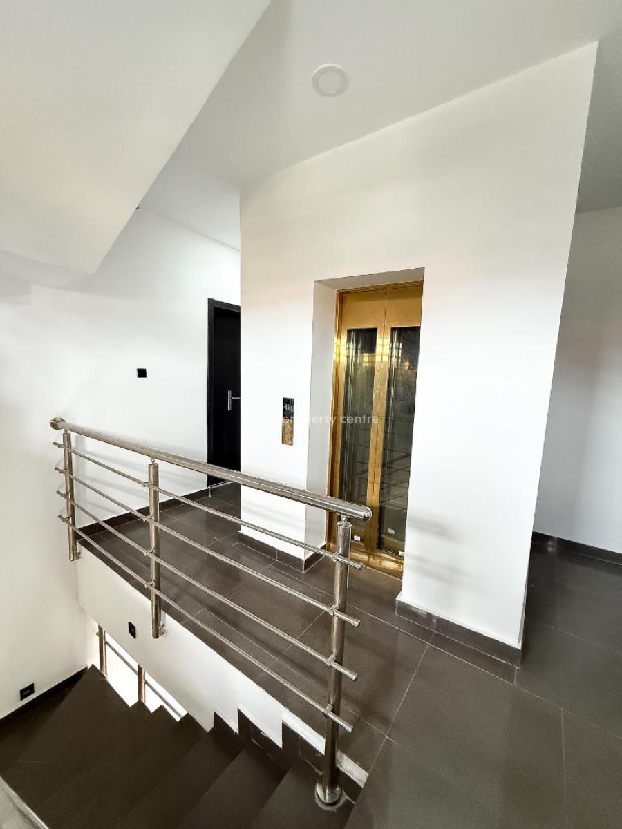 Stunning 3 Bedroom Apartment, Lekki Phase 1, Lekki, Lagos, Block of Flats for Sale