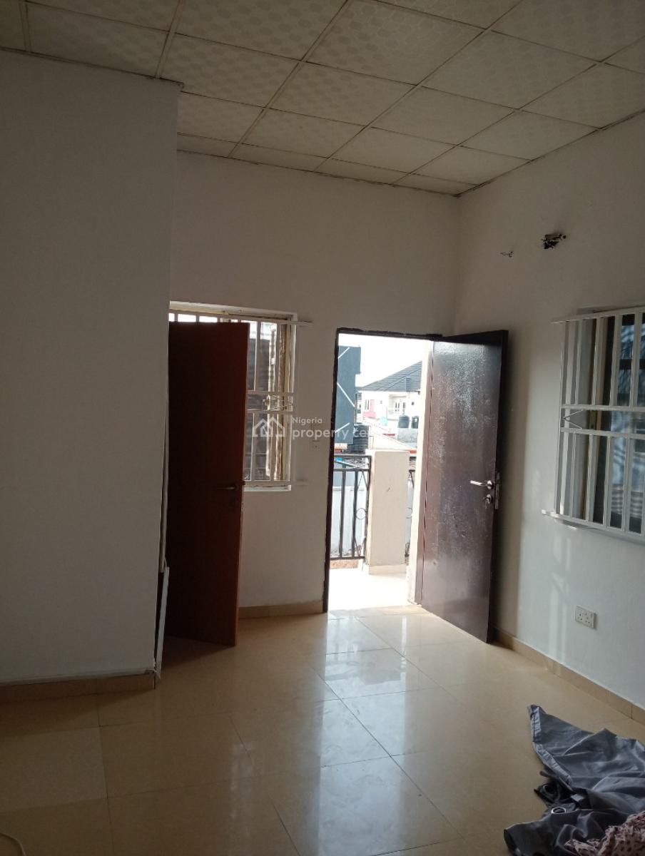 Spacious Mini Flat Apartment Upstairs in a Serene and Secured Estate, Value County Estate, Lekki Expressway, Lekki, Lagos, Mini Flat (room and Parlour) for Rent