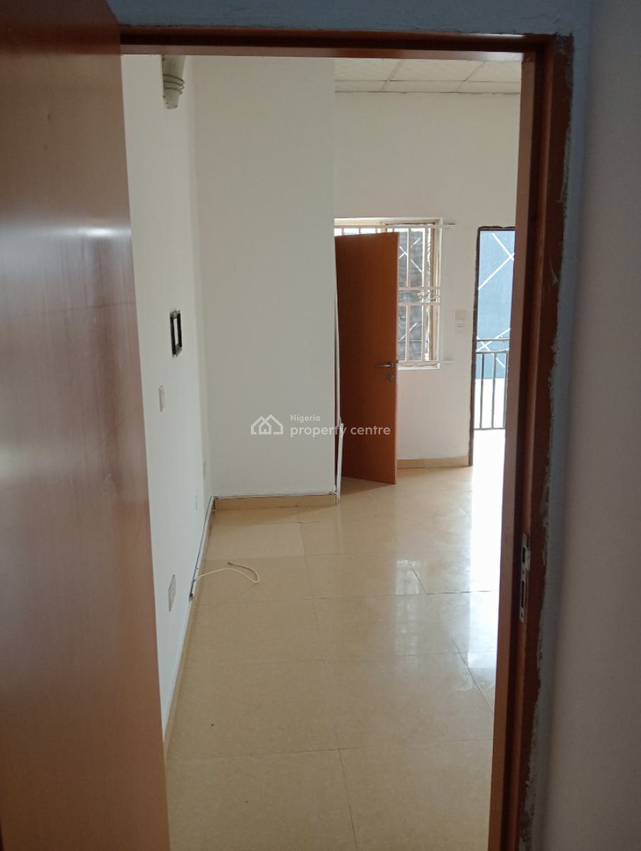 Spacious Mini Flat Apartment Upstairs in a Serene and Secured Estate, Value County Estate, Lekki Expressway, Lekki, Lagos, Mini Flat (room and Parlour) for Rent