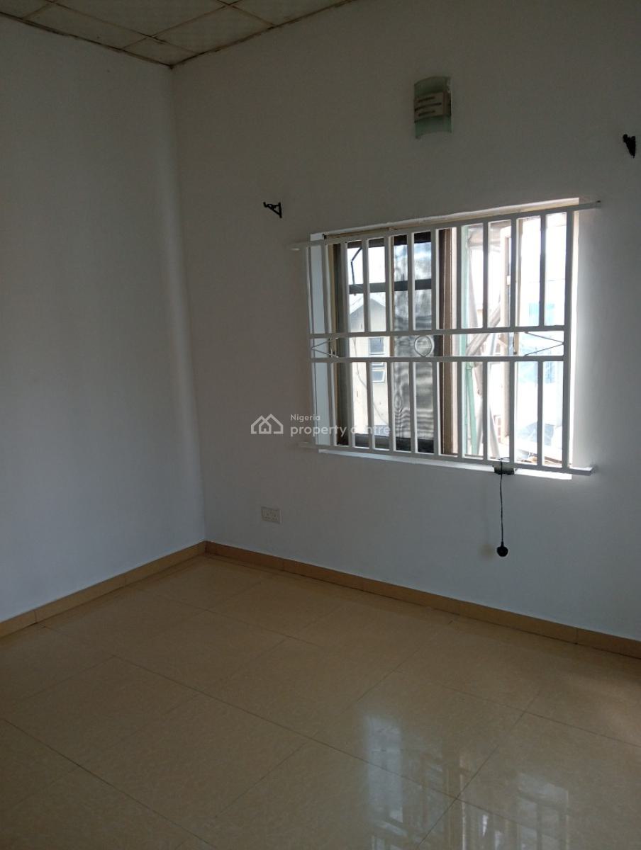Spacious Mini Flat Apartment Upstairs in a Serene and Secured Estate, Value County Estate, Lekki Expressway, Lekki, Lagos, Mini Flat (room and Parlour) for Rent