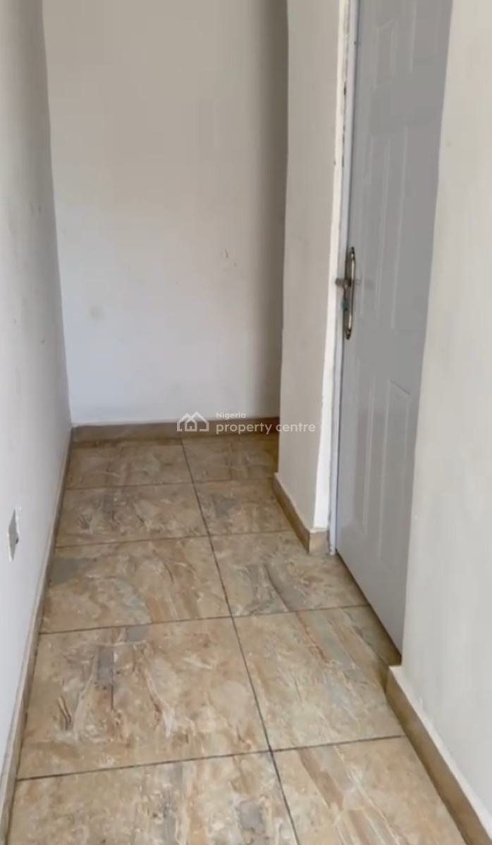 Spacious Luxury Mini Flat with Open Plan Kitchen, Osapa, Lekki, Lagos, Mini Flat (room and Parlour) for Rent