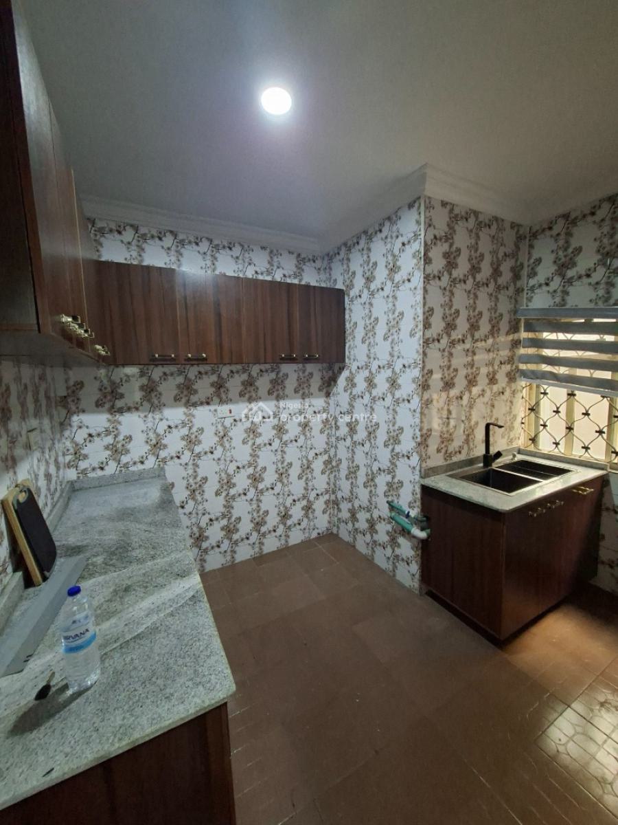 Ground Floor All Rooms Ensuite 3 Bedroom Flat, Ibukunolu Street, Akoka, Yaba, Lagos, Flat / Apartment for Rent