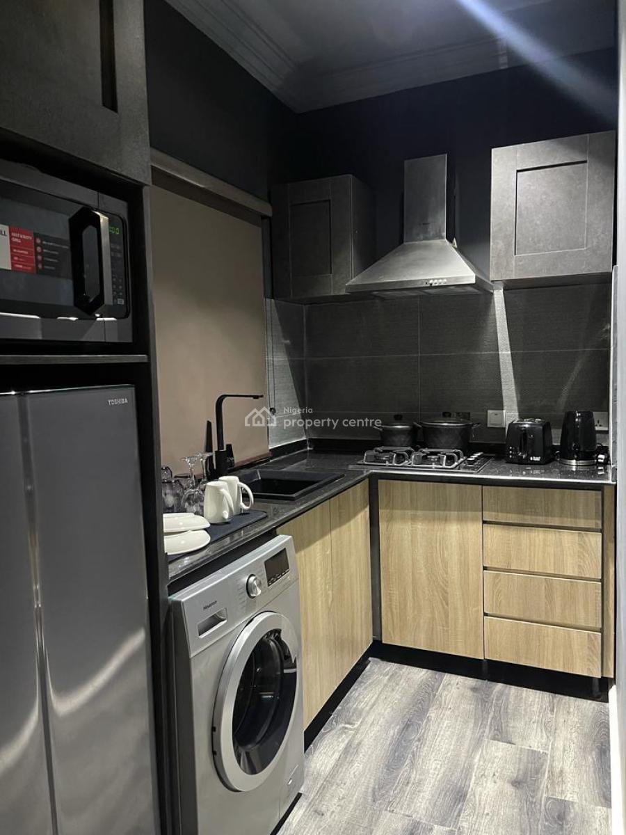 Cozy One Bedroom Apartment with Swimming Pool and Gym, Bayview Estate, Ikate Elegushi, Lekki, Lagos, Flat / Apartment Short Let
