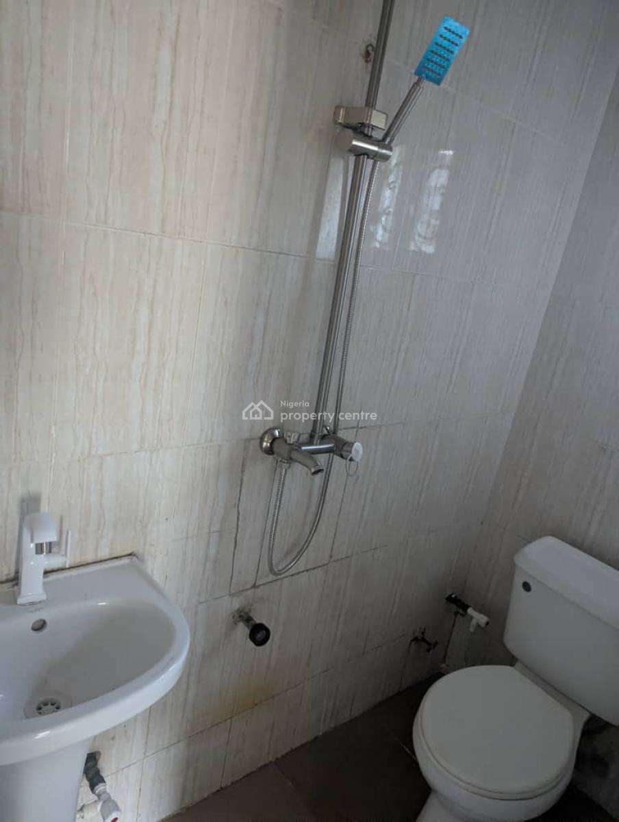 Well Finished and Spacious 3 Bedroom Apartment, Ikota, Lekki, Lagos, Flat / Apartment for Rent