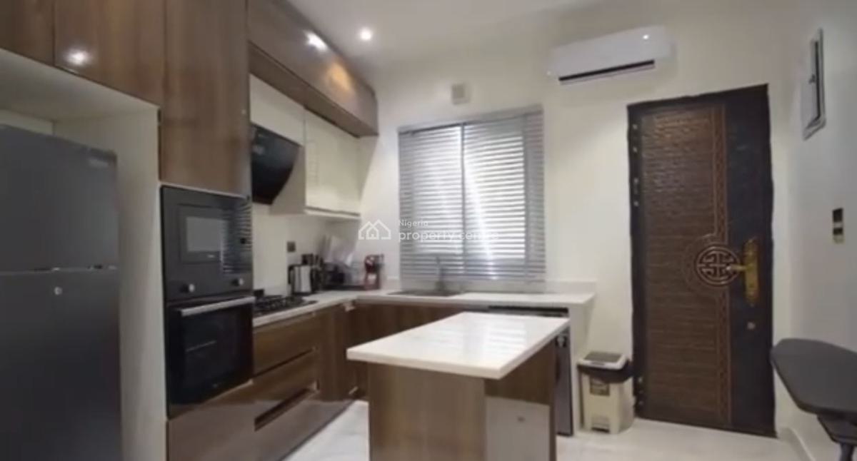 Luxuriously Furnished 2 Bedroom Apartment, Lekki Phase 1, Lekki, Lagos, Flat / Apartment for Sale