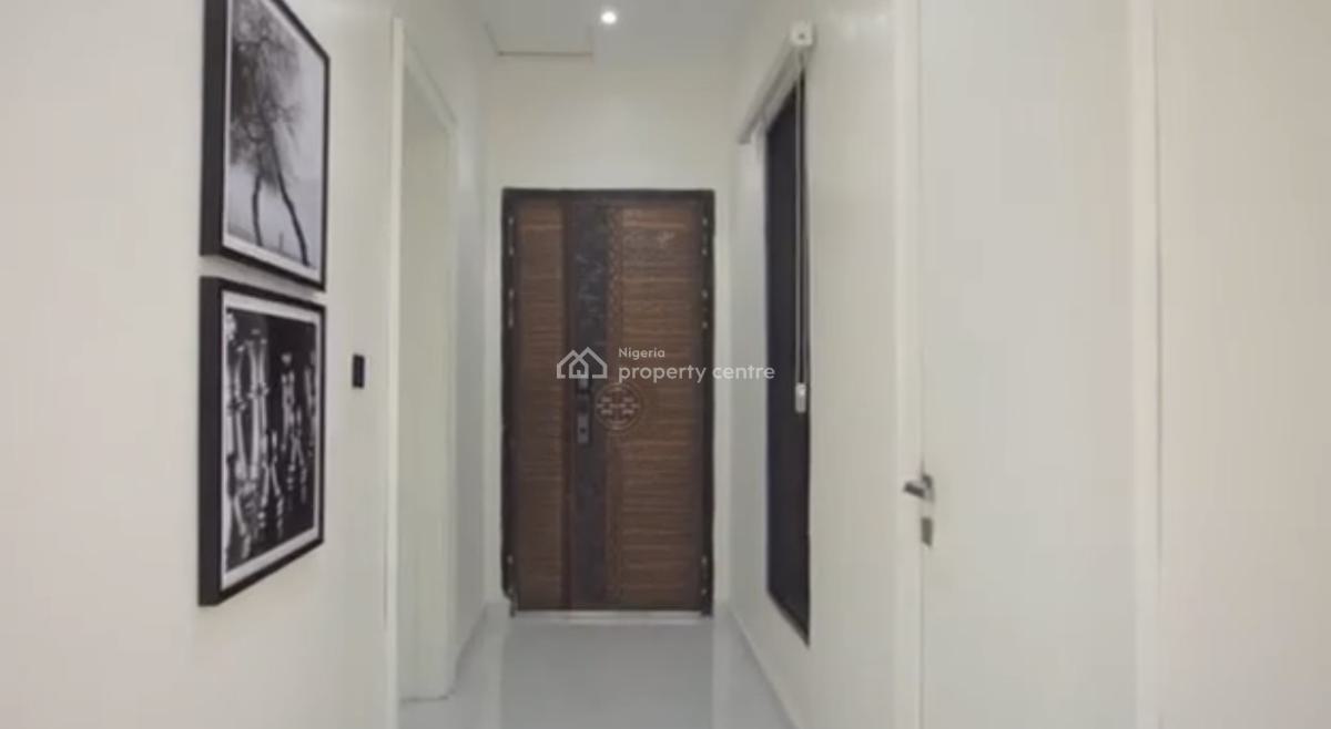 Luxuriously Furnished 2 Bedroom Apartment, Lekki Phase 1, Lekki, Lagos, Flat / Apartment for Sale