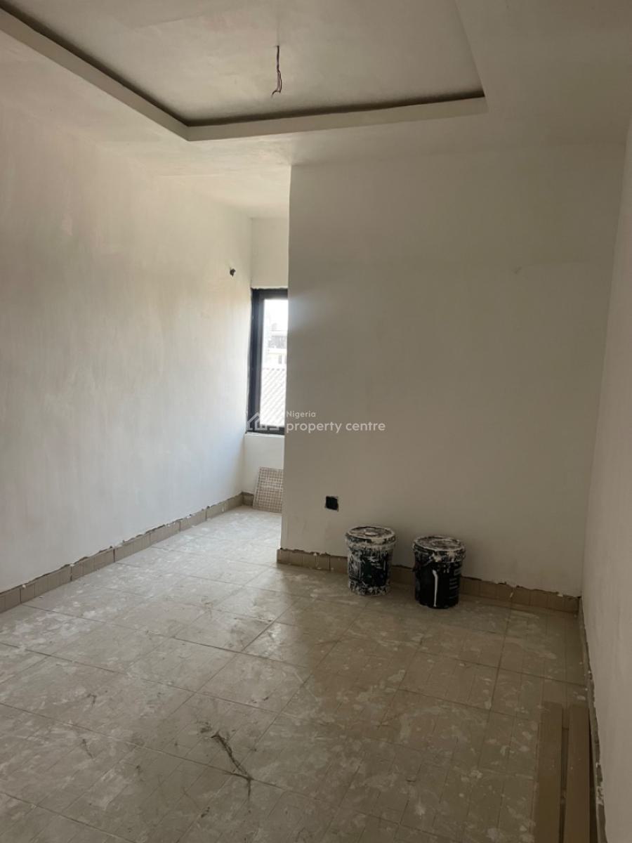 Lovely and Exclusive 2 Bedroom Apartment, Alagomeji, Yaba, Lagos, Flat / Apartment for Rent
