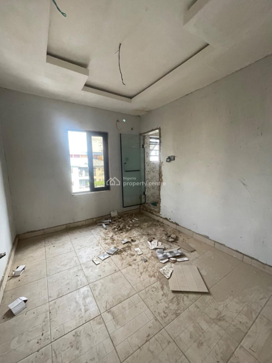 Lovely and Exclusive 2 Bedroom Apartment, Alagomeji, Yaba, Lagos, Flat / Apartment for Rent