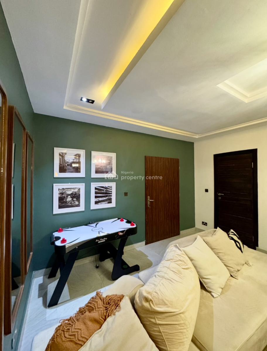 Exquisite 2 Bedroom Apartment, Lekki Phase 1, Lekki, Lagos, Flat / Apartment Short Let