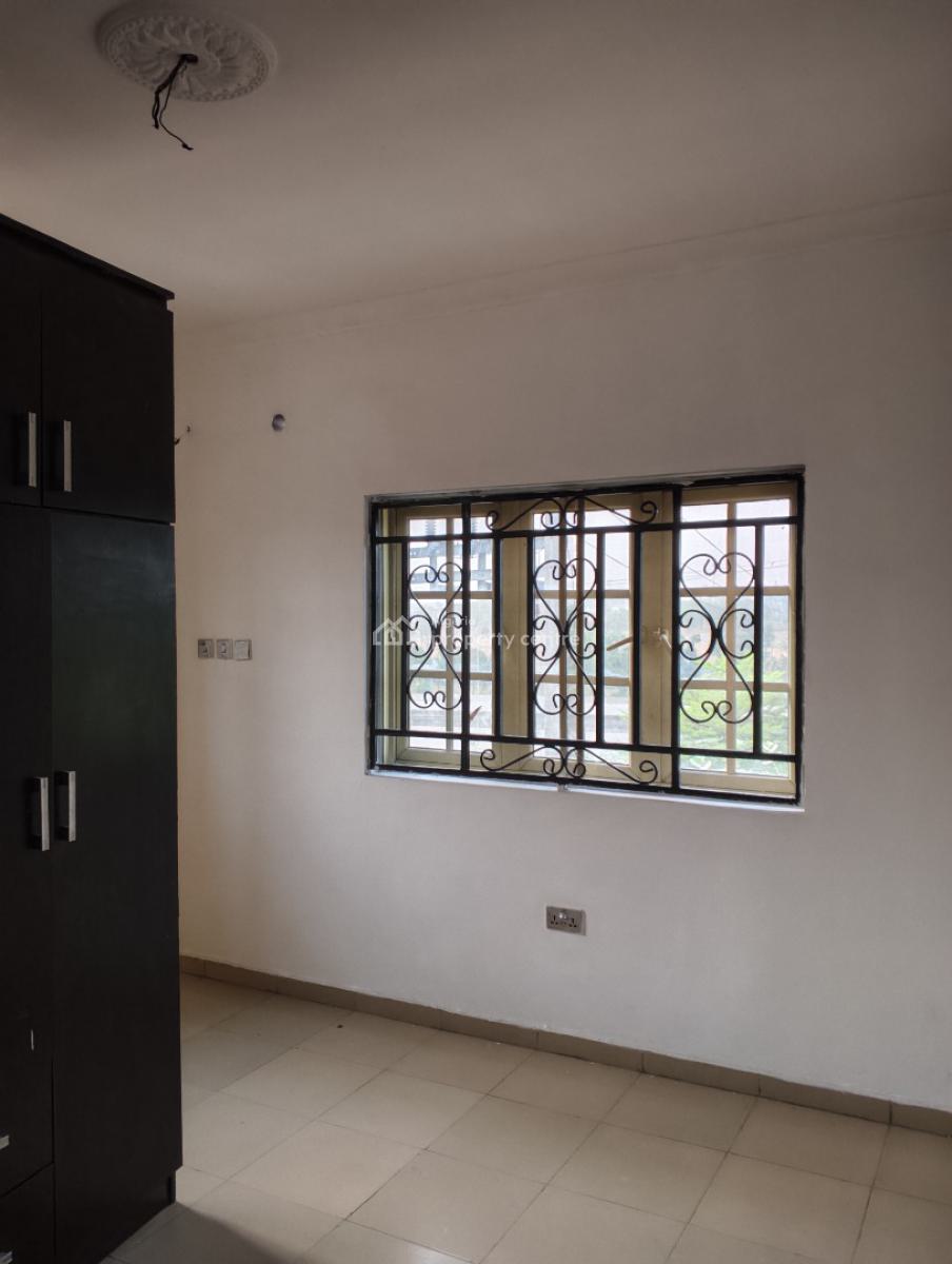 Spacious 3 Bedroom Flat, Rotimi Tom Crescent, Durumi, Abuja, Flat / Apartment for Rent