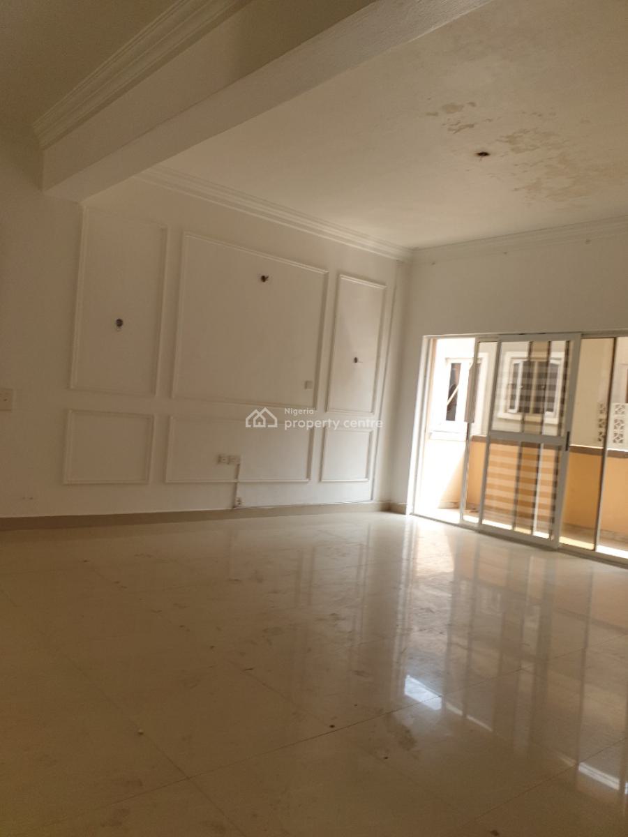 Spacious 3 Bedroom Flat, Ilasan, Lekki, Lagos, Flat / Apartment for Rent