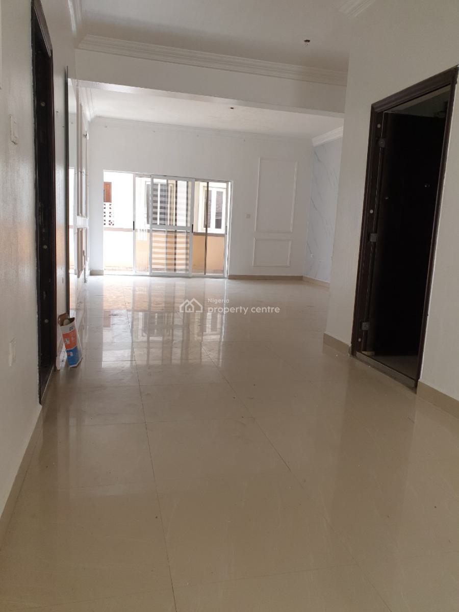 Spacious 3 Bedroom Flat, Ilasan, Lekki, Lagos, Flat / Apartment for Rent