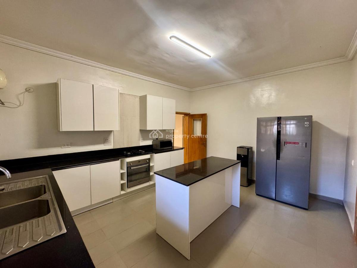 Massive 3 Bedroom Duplex in Estate, Osapa, Lekki, Lagos, Semi-detached Duplex Short Let