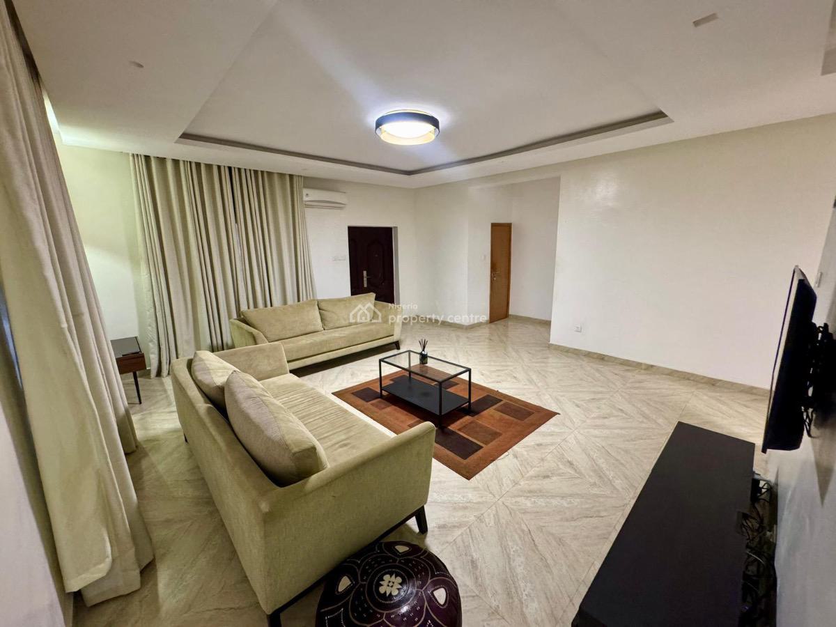 Massive 3 Bedroom Duplex in Estate, Osapa, Lekki, Lagos, Semi-detached Duplex Short Let